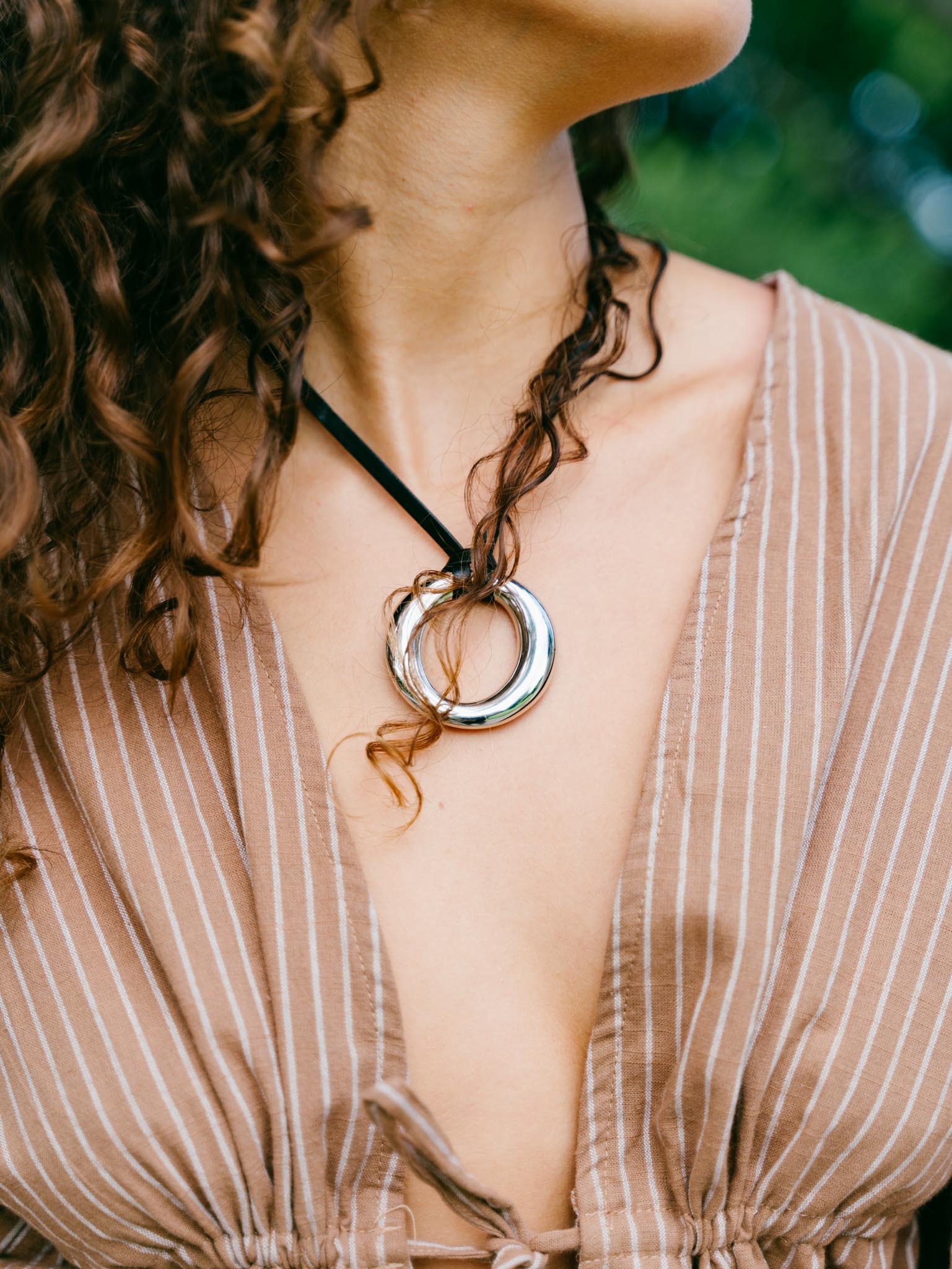 Lirio Necklace