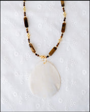 Nacar Necklace